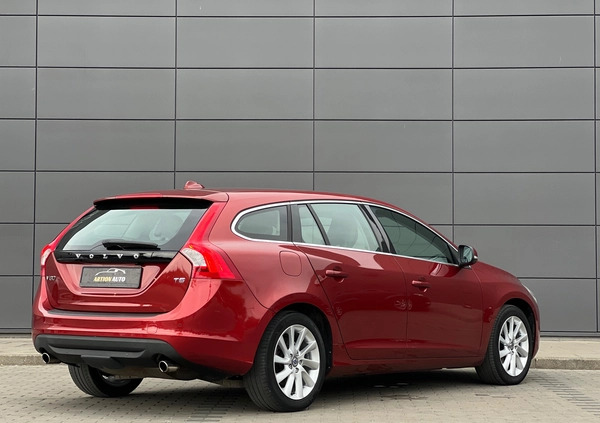 Volvo V60 cena 47900 przebieg: 164000, rok produkcji 2011 z Nidzica małe 121
